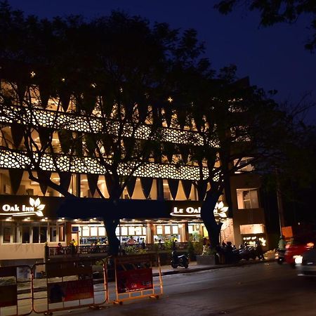 Le Oak Inn Mysore Extérieur photo